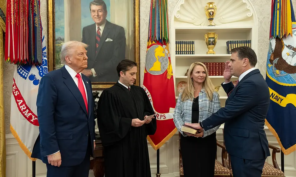 President Donald J. Trump holds a swearing in ceremony in the Oval Office, Thursday, March 6, 2025. (Official White House Photo by Joyce N. Boghosian.)