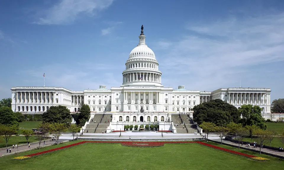 The U.S Capitol Building on a sunny day.